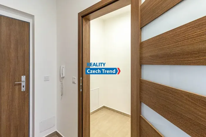 Pronájem bytu 2+kk, Olomouc, Janského, 54 m2