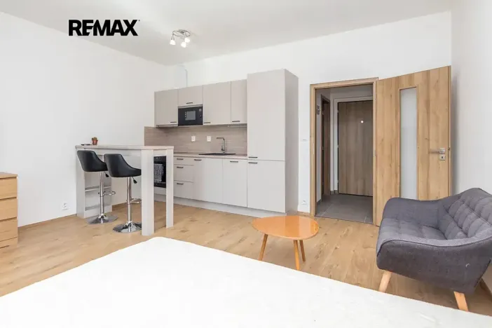 Pronájem bytu 1+kk, Praha - Chodov, Klapálkova, 32 m2