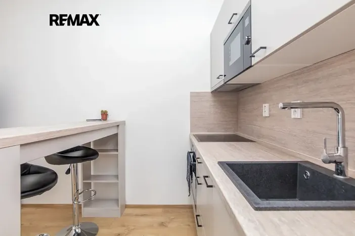 Pronájem bytu 1+kk, Praha - Chodov, Klapálkova, 32 m2