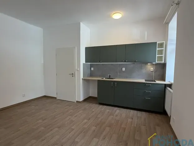 Pronájem bytu 1+kk, Choceň, Peliny, 27 m2