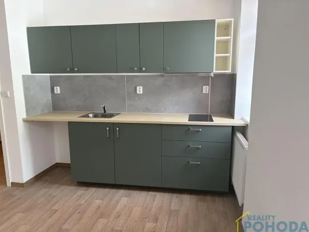 Pronájem bytu 1+kk, Choceň, Peliny, 27 m2