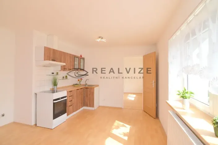 Pronájem bytu 2+kk, České Budějovice, Ledenická, 36 m2