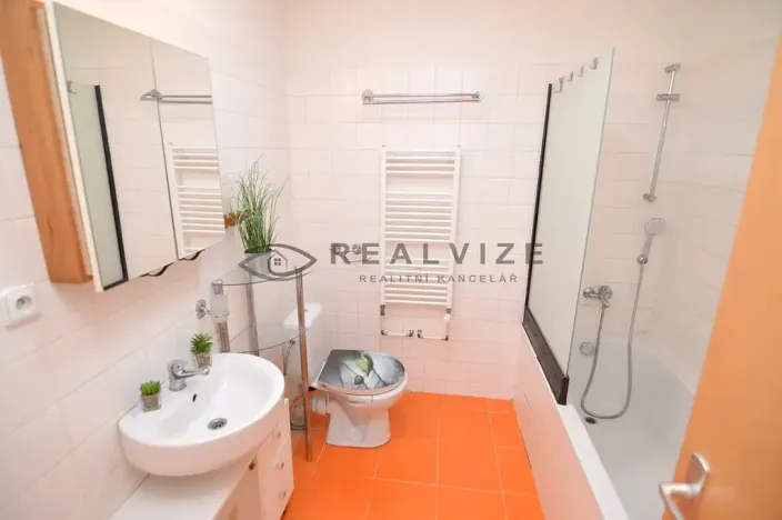 Pronájem bytu 2+kk, České Budějovice, Ledenická, 36 m2