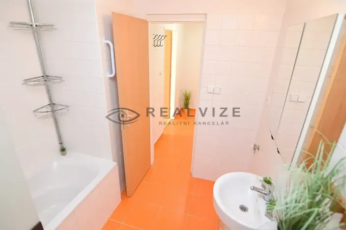 Pronájem bytu 2+kk, České Budějovice, Ledenická, 36 m2