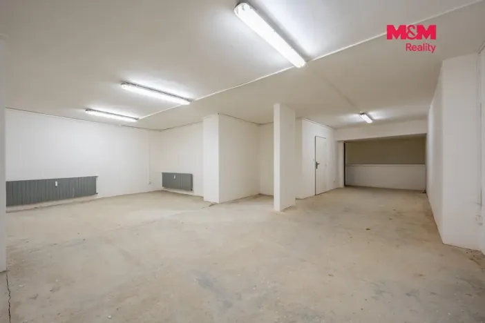 Prodej obchodního prostoru, Jablonec nad Nisou, Anenské náměstí, 152 m2