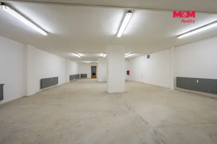 Prodej obchodního prostoru, Jablonec nad Nisou, Anenské náměstí, 152 m2