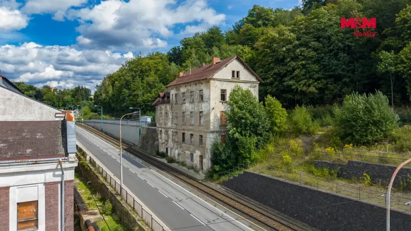 Prodej obchodního prostoru, Jablonec nad Nisou, Liberecká, 511 m2