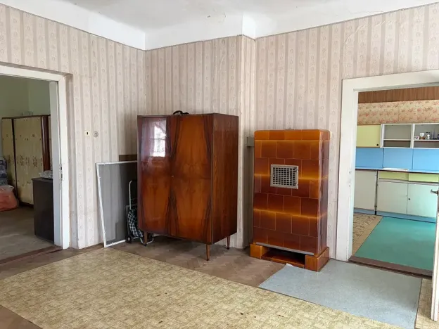 Prodej rodinného domu, Chrást, tř. Čs. odboje, 193 m2