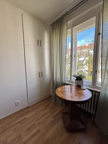 Pronájem bytu 2+kk, Praha - Vinohrady, V Horní Stromce, 47 m2