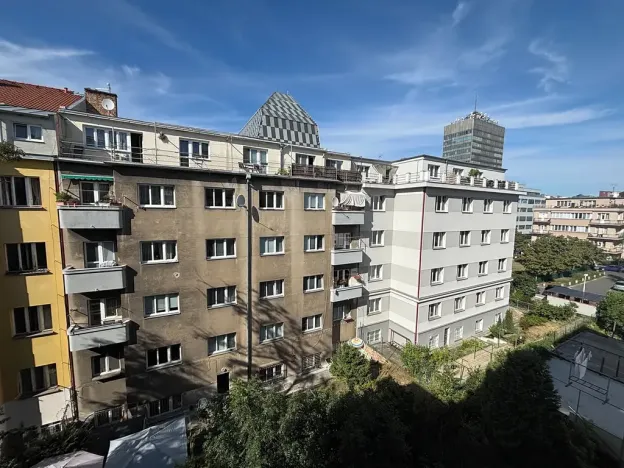 Pronájem bytu 2+kk, Praha - Vinohrady, V Horní Stromce, 47 m2