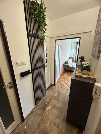 Pronájem bytu 1+kk, Jablonec nad Nisou, U Staré lípy, 27 m2
