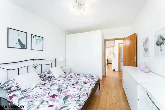 Prodej bytu 3+kk, Praha - Třeboradice, Špeciánova, 74 m2