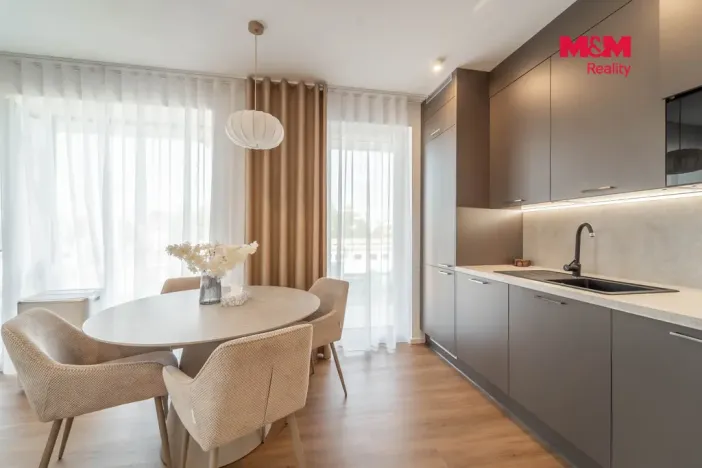 Prodej bytu 3+kk, Rokycany, Vysoký průhon, 90 m2