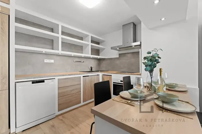 Prodej bytu 1+1, Praha - Háje, Bajkonurská, 52 m2