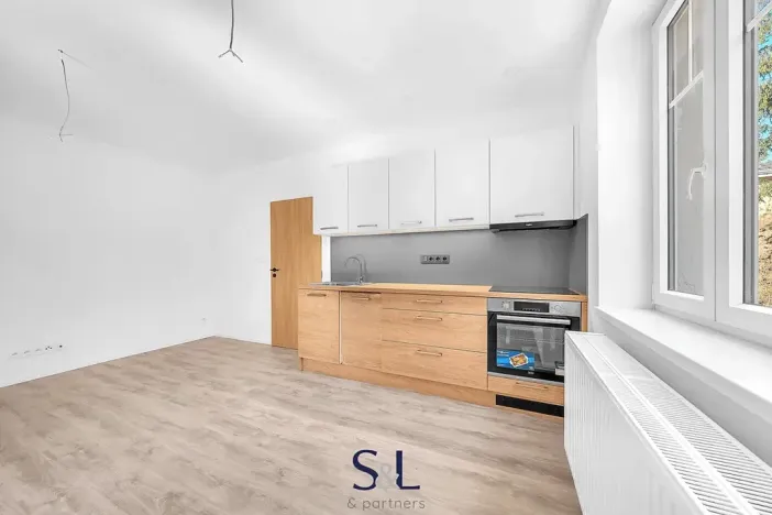 Pronájem bytu 2+kk, Jablonec nad Nisou, Opletalova, 42 m2