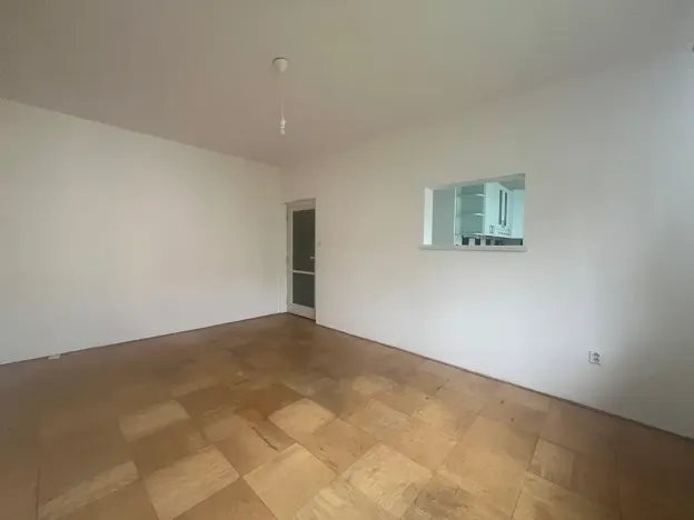 Prodej bytu 2+1, Praha, K lučinám, 52 m2