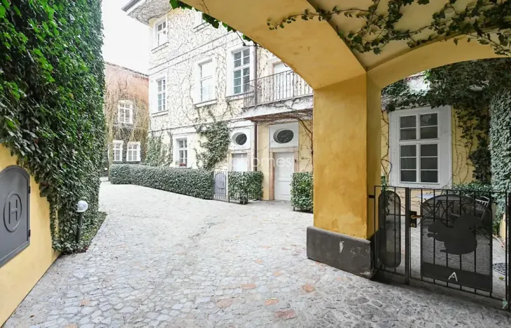 Pronájem bytu 4+1, Praha - Malá Strana, Vlašská, 170 m2