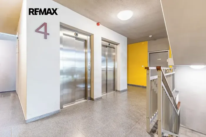 Prodej bytu 1+kk, Praha - Záběhlice, Na Slatince, 31 m2