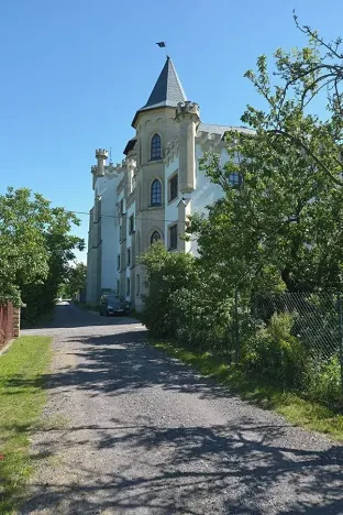 Dražba pozemku, Znojmo, Suchohrdelská, 1616 m2
