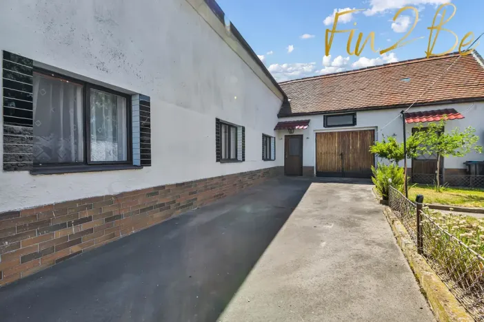 Prodej rodinného domu, Líšťany, V Poustkách, 61 m2