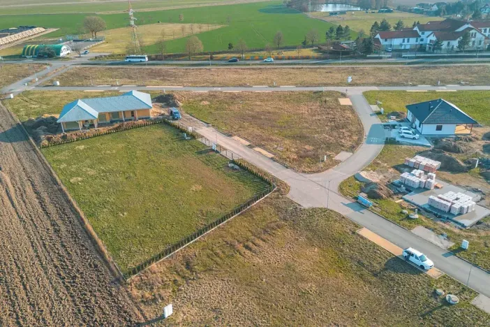 Prodej pozemku pro bydlení, Ráby, 1668 m2