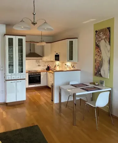 Pronájem bytu 2+kk, Praha - Strašnice, Názovská, 60 m2