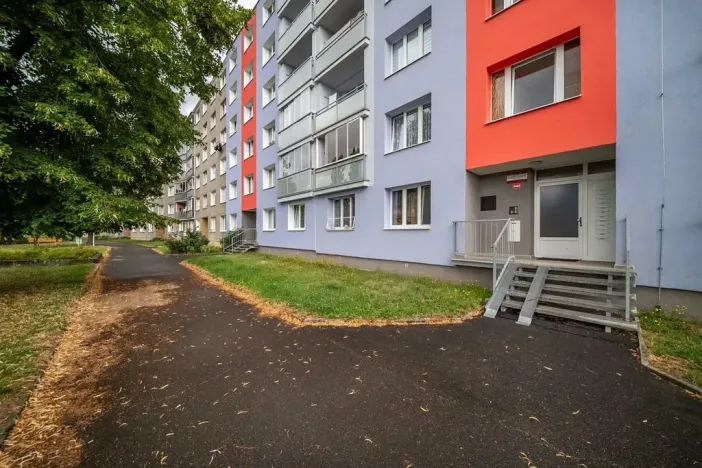 Prodej bytu 3+1, Tachov, Bělojarská, 63 m2