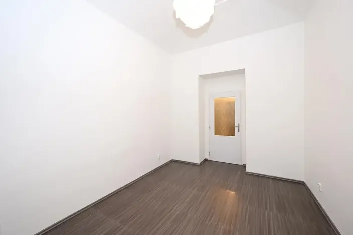 Pronájem bytu 3+1, Praha - Smíchov, Kroftova, 84 m2