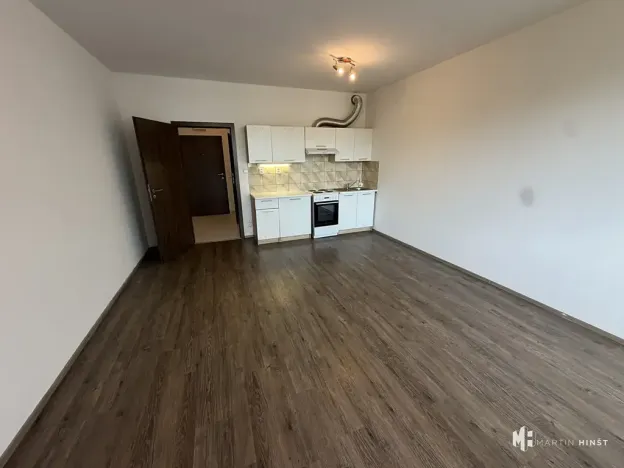 Pronájem bytu 1+kk, Praha - Střížkov, Makedonská, 33 m2