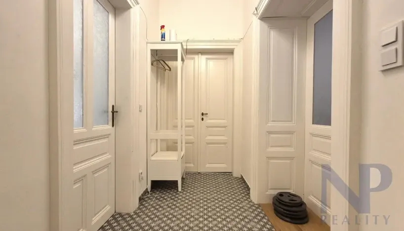 Pronájem bytu 3+1, Praha - Žižkov, Husitská, 76 m2