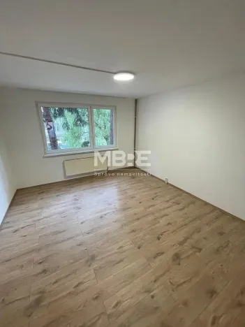 Pronájem bytu 2+kk, Děčín - Děčín V-Rozbělesy, Závodní, 42 m2