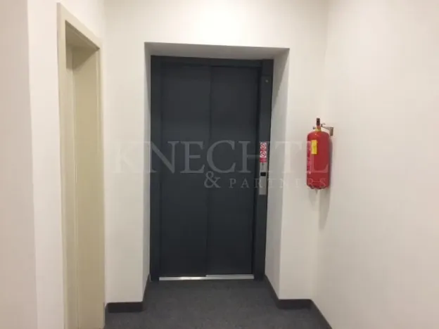 Pronájem kanceláře, Ostrov, Staré nám., 41 m2