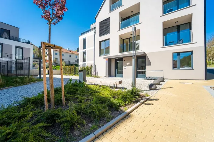 Pronájem komerční, Praha - Lysolaje, Kovárenská, 82 m2