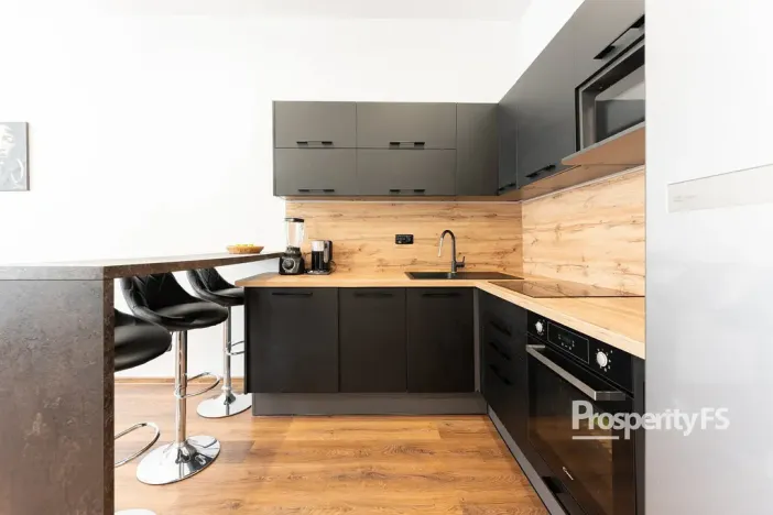 Prodej bytu 2+kk, Olomouc, Javoříčská, 75 m2