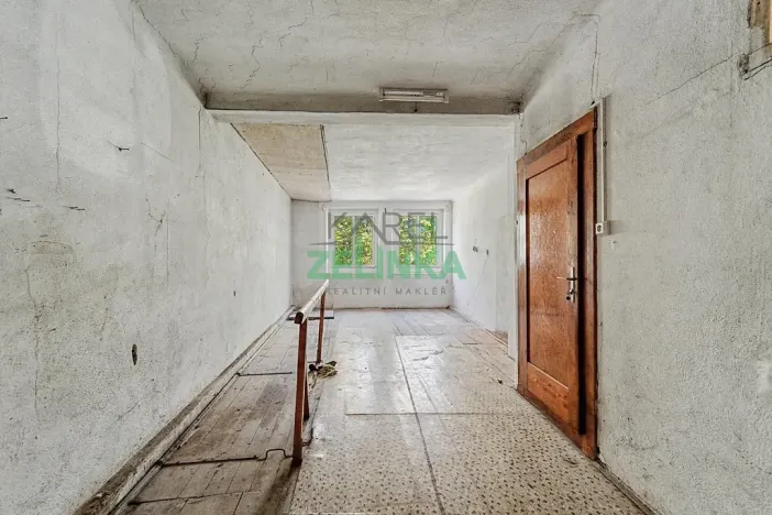 Prodej rodinného domu, Tlustice, 511 m2