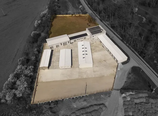Pronájem skladu, Hořín, 1933 m2