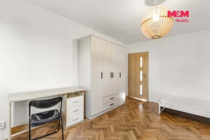Pronájem bytu 1+kk, Pardubice - Polabiny, Kosmonautů, 69 m2