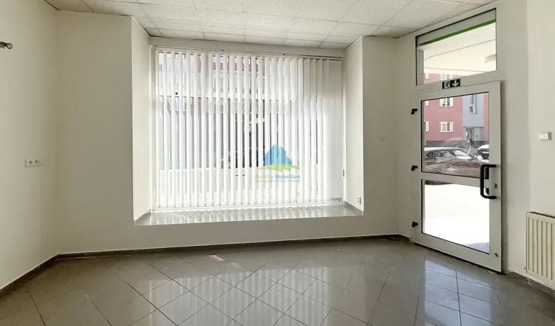Pronájem obchodního prostoru, Aš, Hlavní, 32 m2