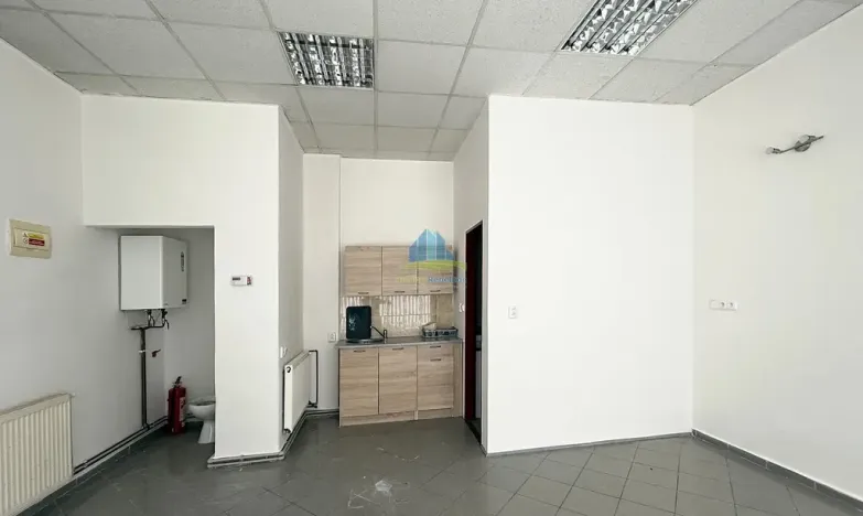 Pronájem obchodního prostoru, Aš, Hlavní, 32 m2