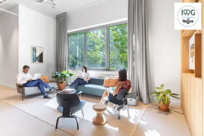 Pronájem kanceláře, Praha - Karlín, Rohanské nábřeží, 120 m2