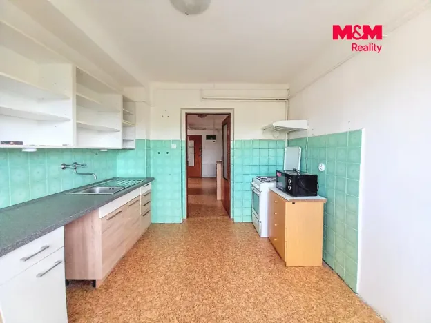 Pronájem bytu 3+1, Karlovy Vary - Rybáře, Počernická, 78 m2