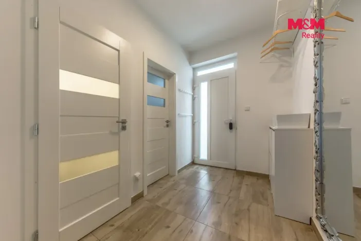 Prodej rodinného domu, Milovice - Mladá, Lipová, 99 m2