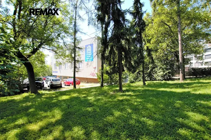 Pronájem kanceláře, Praha - Kobylisy, Horňátecká, 19 m2