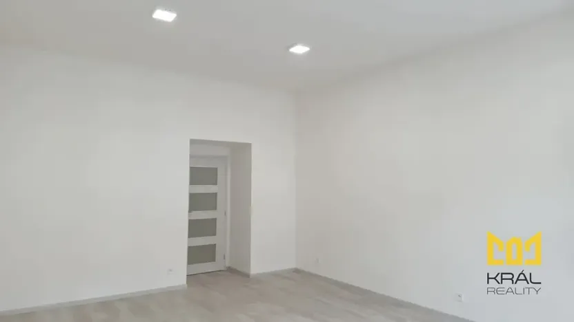Pronájem bytu 2+kk, Praha - Smíchov, Nádražní, 64 m2