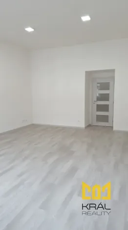 Pronájem bytu 2+kk, Praha - Smíchov, Nádražní, 64 m2