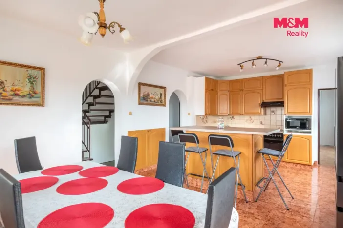 Prodej rodinného domu, Radomyšl, Spojovací, 391 m2