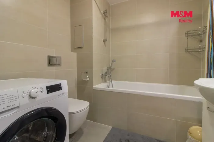 Pronájem bytu 2+kk, Praha, Argentinská, 40 m2