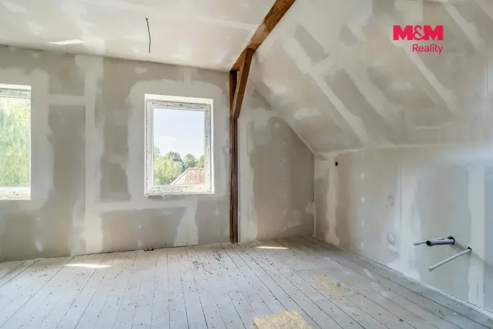 Prodej komerční nemovitosti, Raspenava, Hejnická, 810 m2