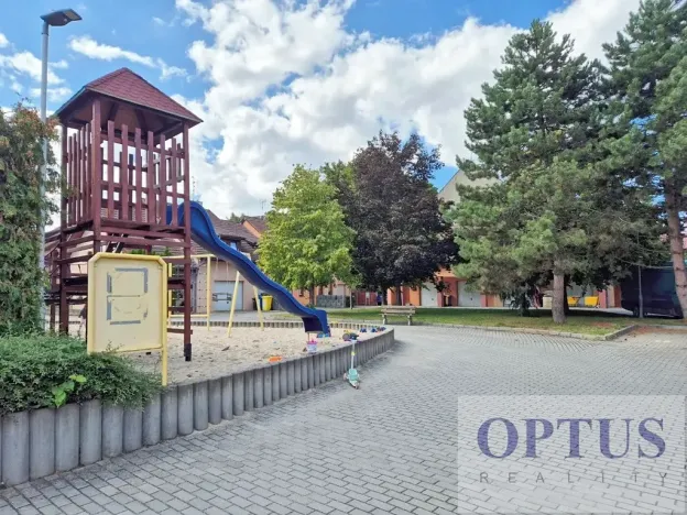 Pronájem bytu 4+kk, Horoměřice, Politických vězňů, 78 m2