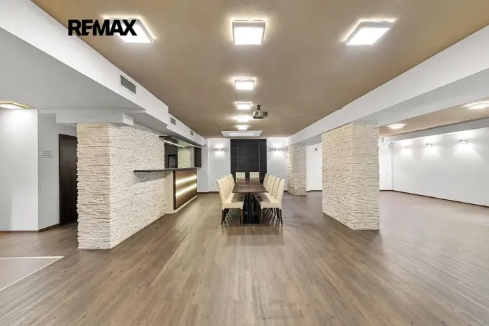 Prodej restaurace, Plzeň, Částkova, 489 m2